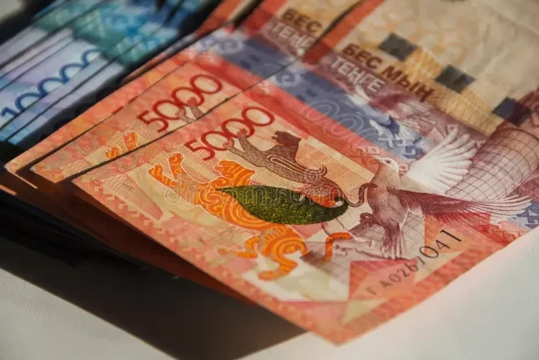 Ескі 5000 теңгелік банкноттар айналымнан шыға ма