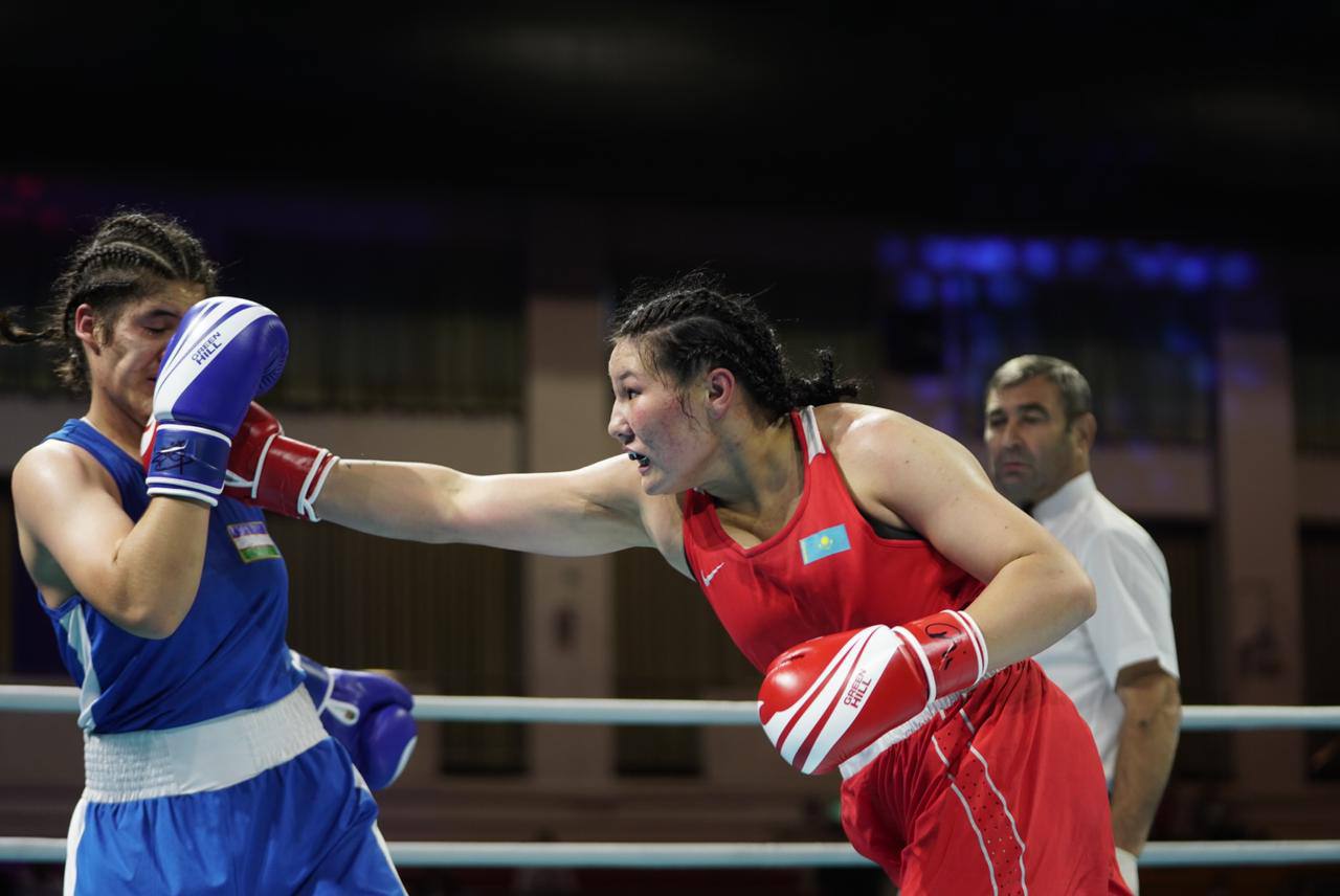 Ливерпульде қыздарымыз кімдермен күш сынасады