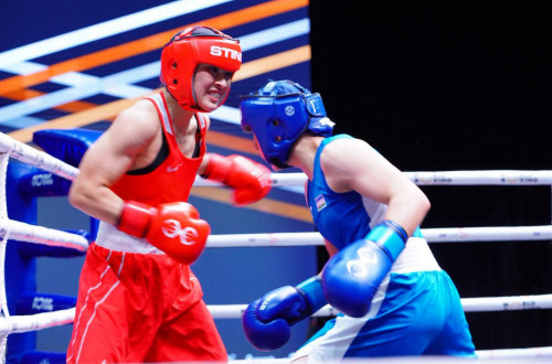 Боксшы Элина Базарова өзбек қызына есе жіберді