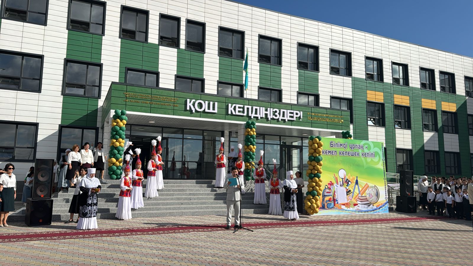 Келер жылы Ертіс-Баян өңірінде үш ауысымды мектептер мәселесі шешіледі