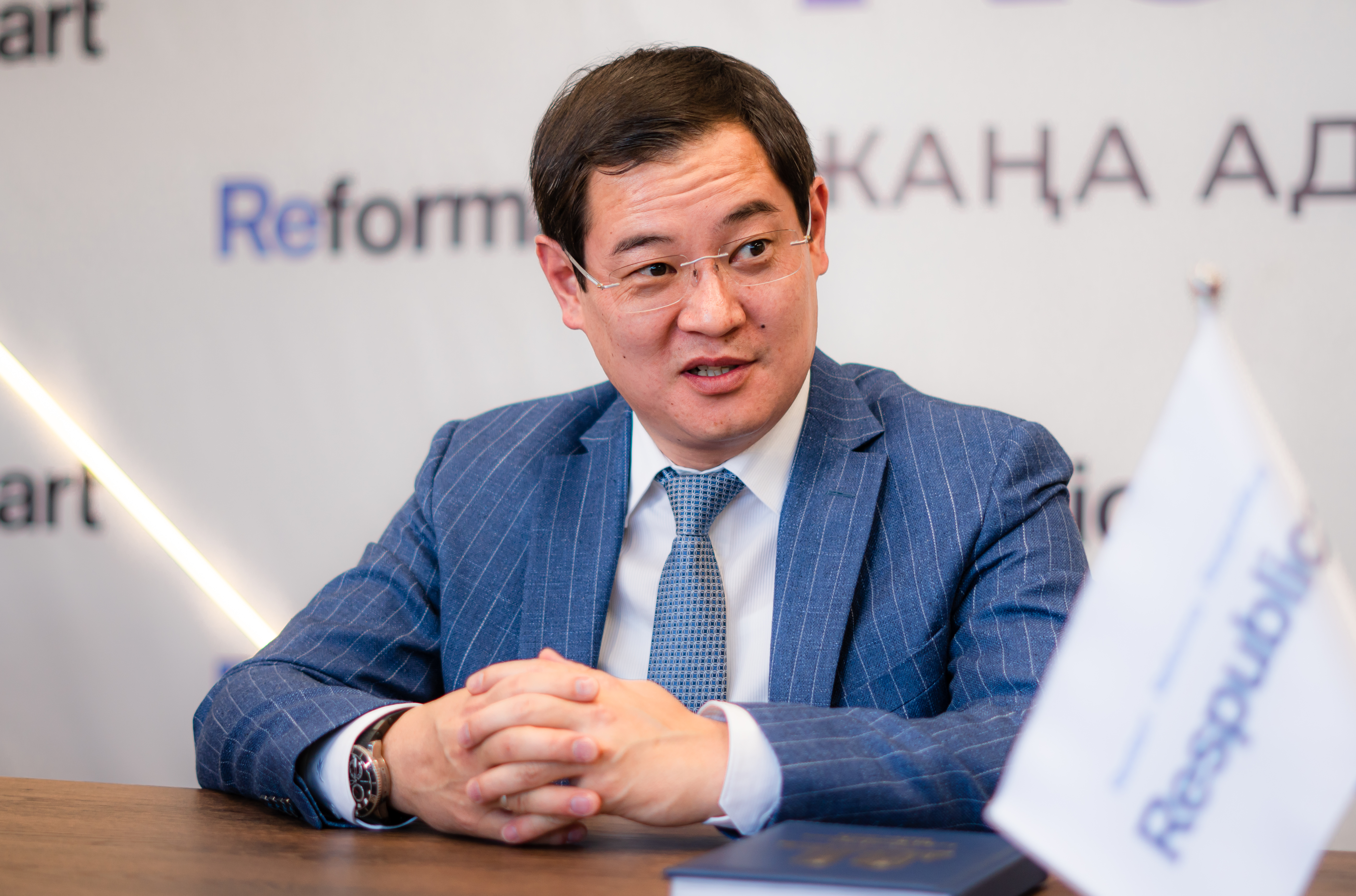 Джей Лоның концертіне ІІМ-нің бүкіл құрамы жұмылдырылып, көшелерді патрульдеуге адам қалмады – Мәжіліс депутаты Олжас Құспеков