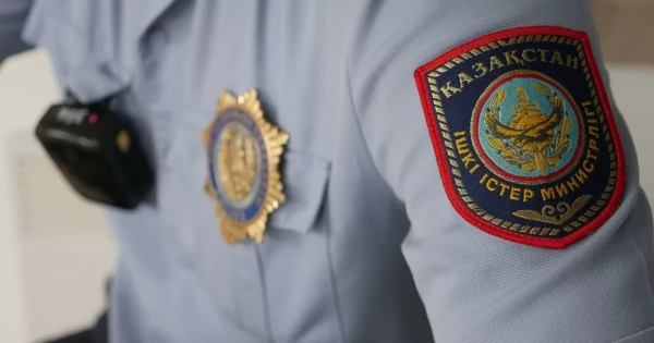 Жалаңаш жетілген томпақ әйелдер бейне