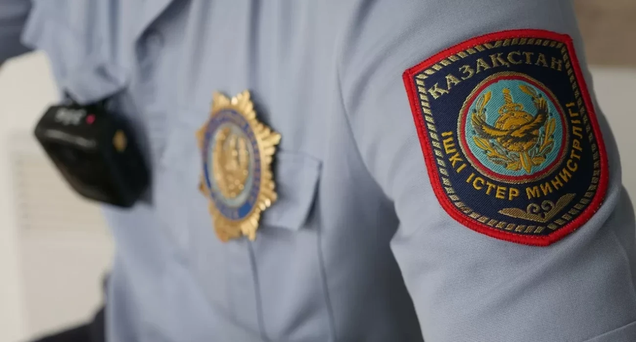 Әйелі кеште арғы жағынан трафарет (видео) 2-үйдегі секс тегін