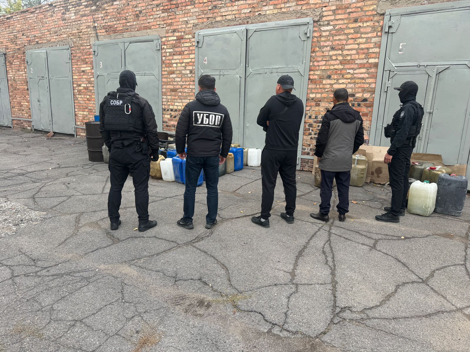 Қарағандыда теміржолдан дизель ұрлаған қылмыстық топ әшкереленді