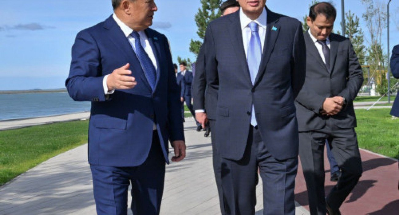 Орысша белдік бейнелерін қараңыз