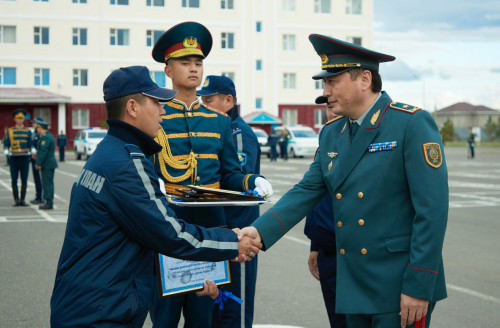 Ұлттық ұланның елордалық жедел құрамасына қызметтік автокөліктер табысталды