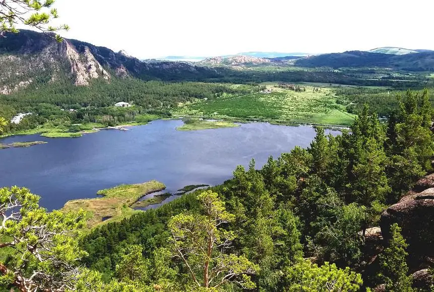 Қоғамдық орындарда жыныстық қатынасқа түскен студенттер