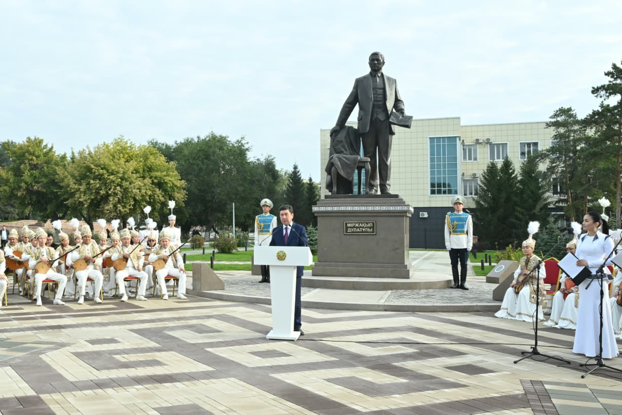 Міржақып Дулатұлы жаңа дәуірдің жаршысы болды – Қошанов Президенттің құттықтауын оқып берді