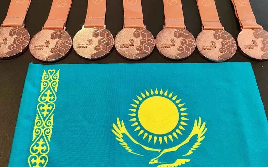 Олимпиада жеңімпаздарына 100 млн теңгеден астам сыйақы берілді