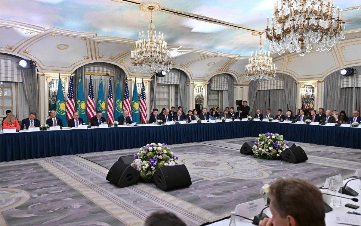 Қазақстан АҚШ-пен стратегиялық салаларда 5,2 млрд долларлық 11 құжатқа қол қойды