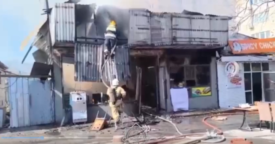 Алматыда дәмхана өртенді