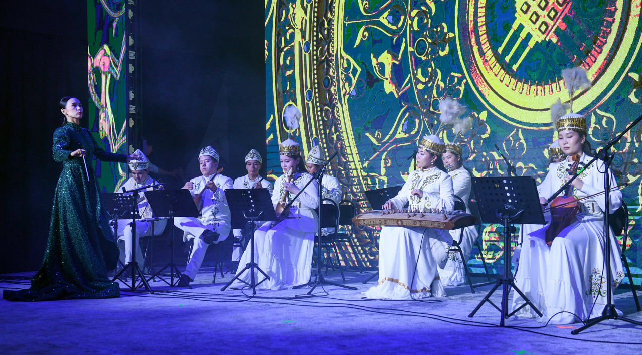 Әуелеген әуендер