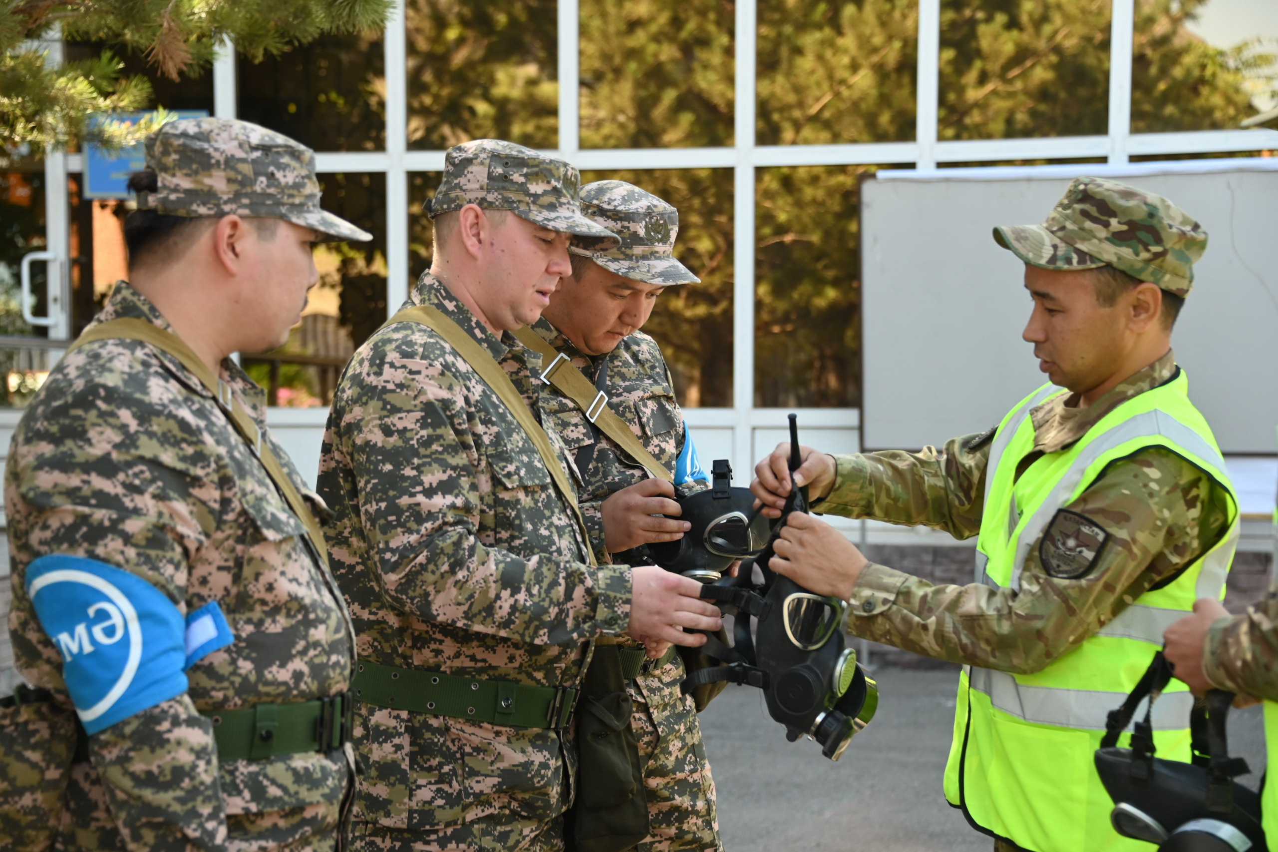 Әйелдердің жамбас киімі порно Атақты спорттық порно