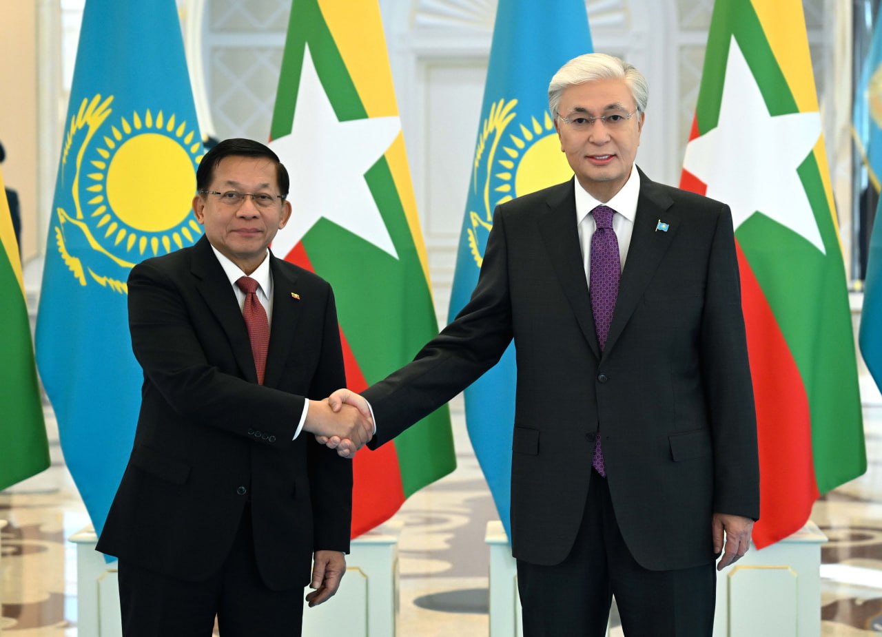 Мемлекет басшысы Мьянма Президентінің міндетін атқарушы Мин Аун Хлайнмен келіссөз жүргізді