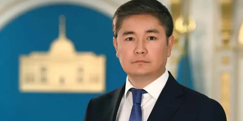 Ернар Лазар Президент кеңесшісі қызметіне тағайындалды