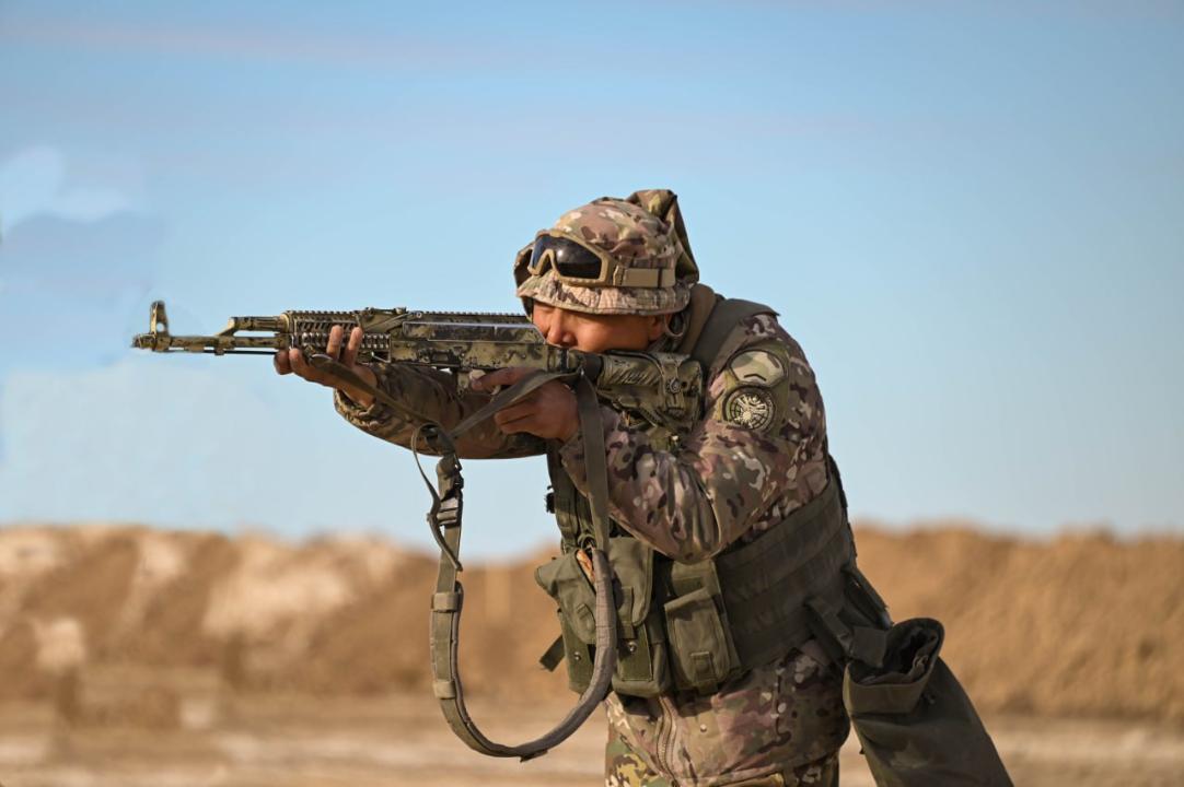 «Айбалта-2025»: Барлау бөлімшелері тактикалық атыс нормативтерін орындады