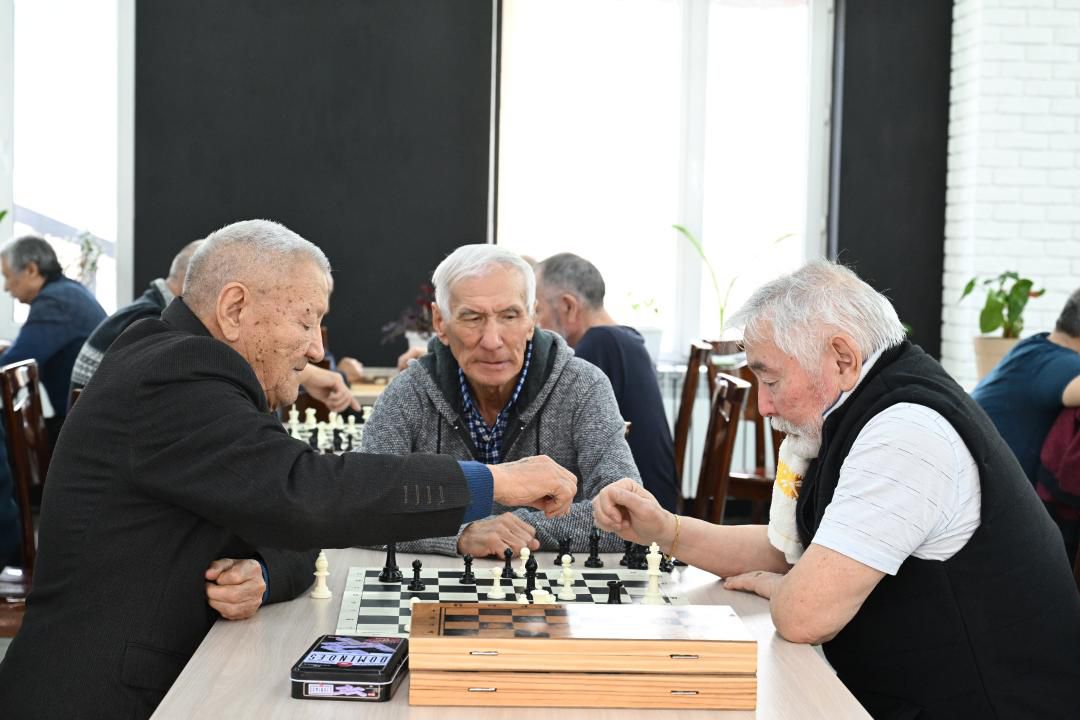 Жетісу өңірінде ғасыр жасаған 22 қария тұрып жатыр