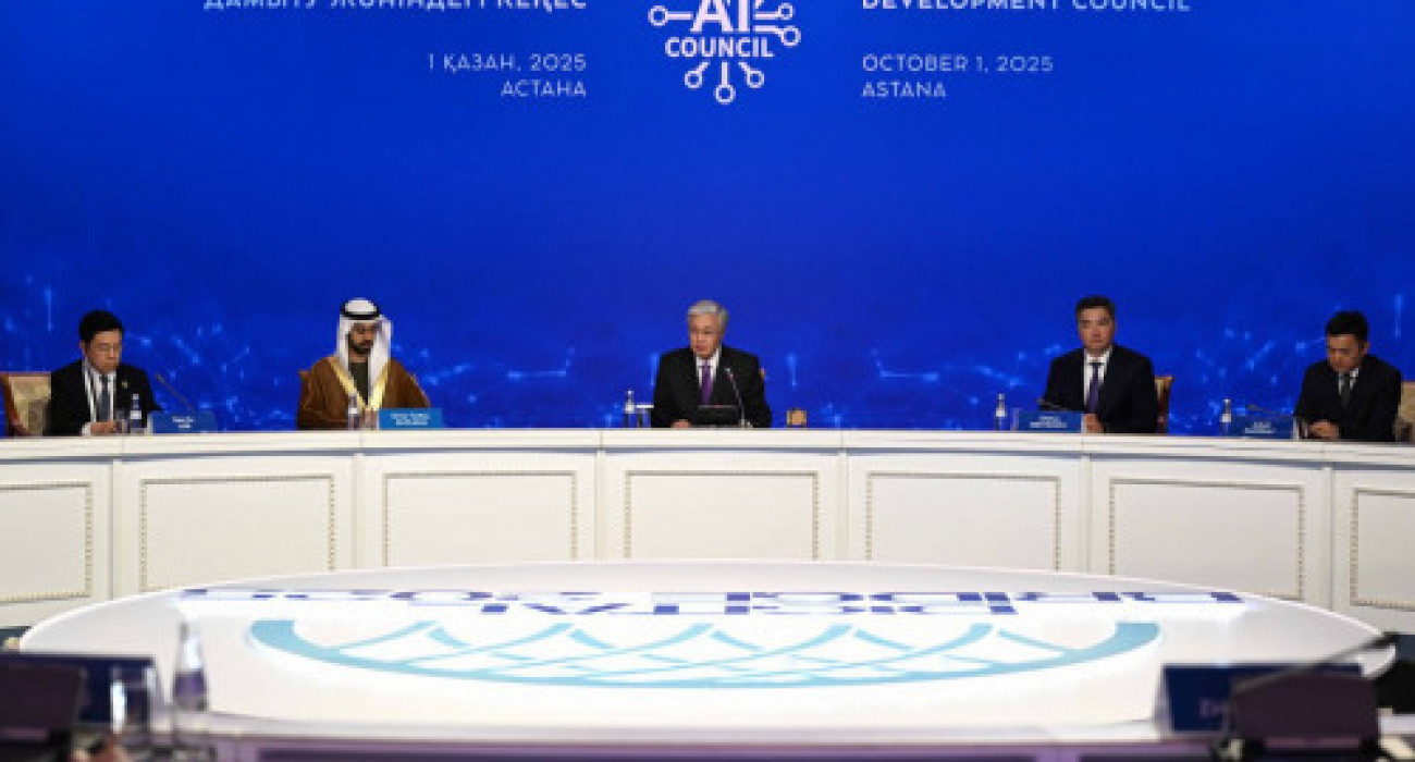 Қыз жыныстық эротика Орыс әкесі мен пәк қызы порно видео