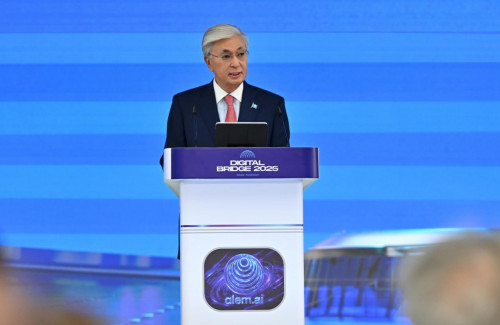 Тоқаев: Жасанды интеллектіні пайдалану үшін тиісті заңнамалық негіз қалыптастыру міндет