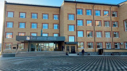 Оралда қайтарылған қаржыға салынған жаңа мектеп ашылды