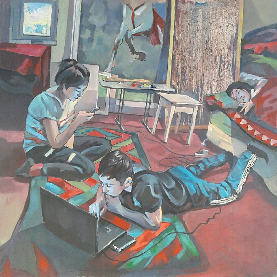 Құрбысы әйелінің жаттықтырып жатқанын видеоға түсіреді.