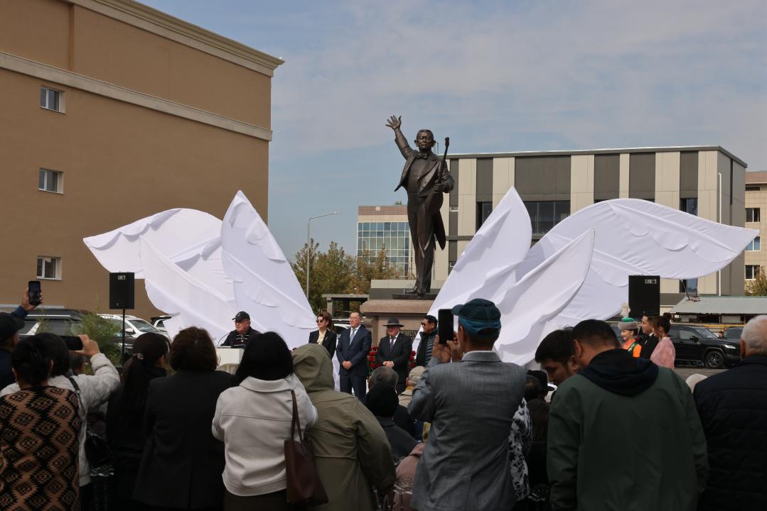 Мемлекет басшысы Нұрғиса Тілендиев ескерткішінің ашылуына орай құттықтау жолдады