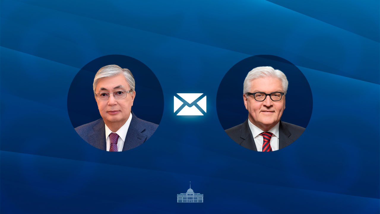 Мэгги Жилленхолдың эротикалық хатшысы