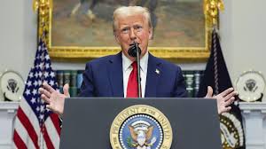 Трамп Ақ үйде UFC турнирінің өтетін күнін жариялады