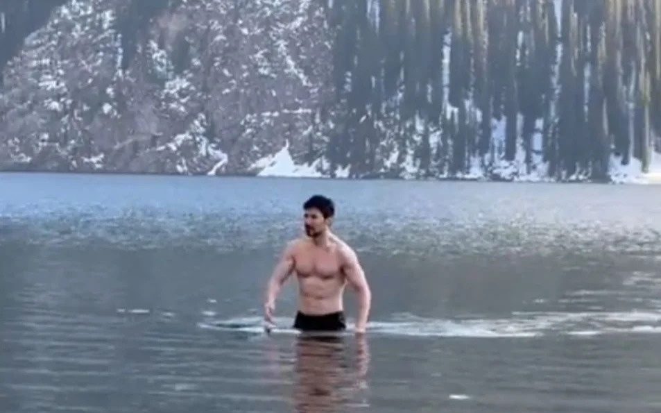 Егде жастағы әйелдердің үлкен кеуделері мен түкті писькилері Свингеры порно видео онлайн без регистрации