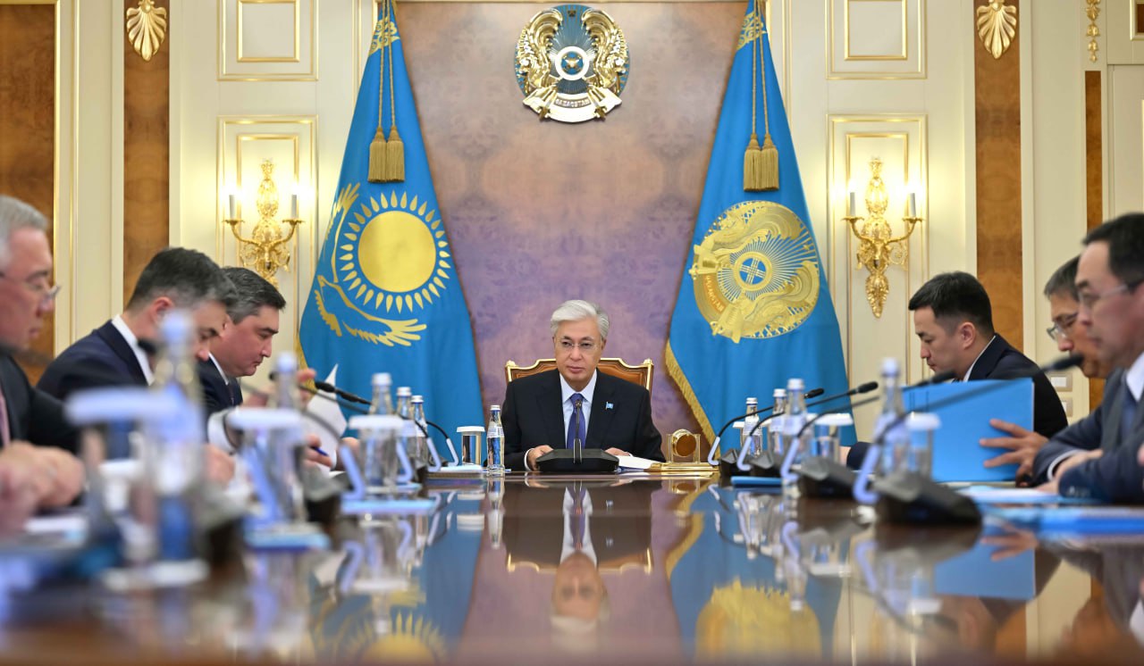 Президент макроэкономикалық тұрақтылық мәселелеріне арналған жиын өткізді