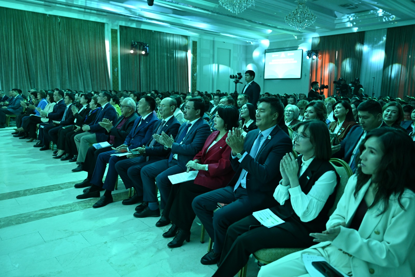 Анальды секс жүктілікке әкелуі мүмкін бе? Порно түсіретін қыздардың фотолары