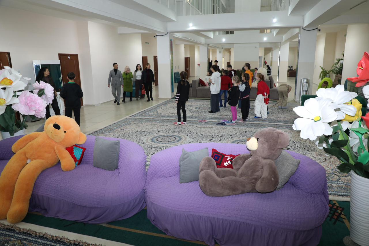 Алматыдағы ерекше күтімге мұқтаж балалар басқа мектеп-интернатқа неге көшірілді?