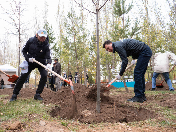 Ұлттық құрылтай мүшелері «Таза Қазақстан» акциясына қатысты