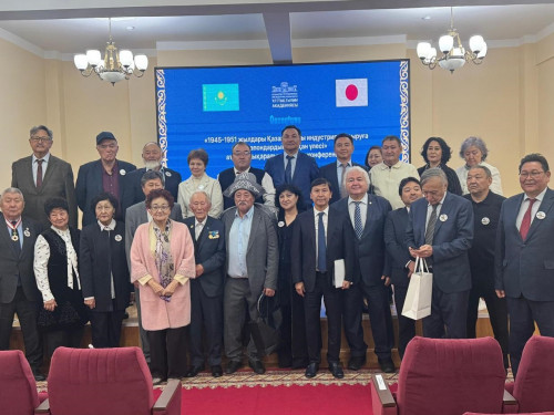 Питер Паркер жалаңаш