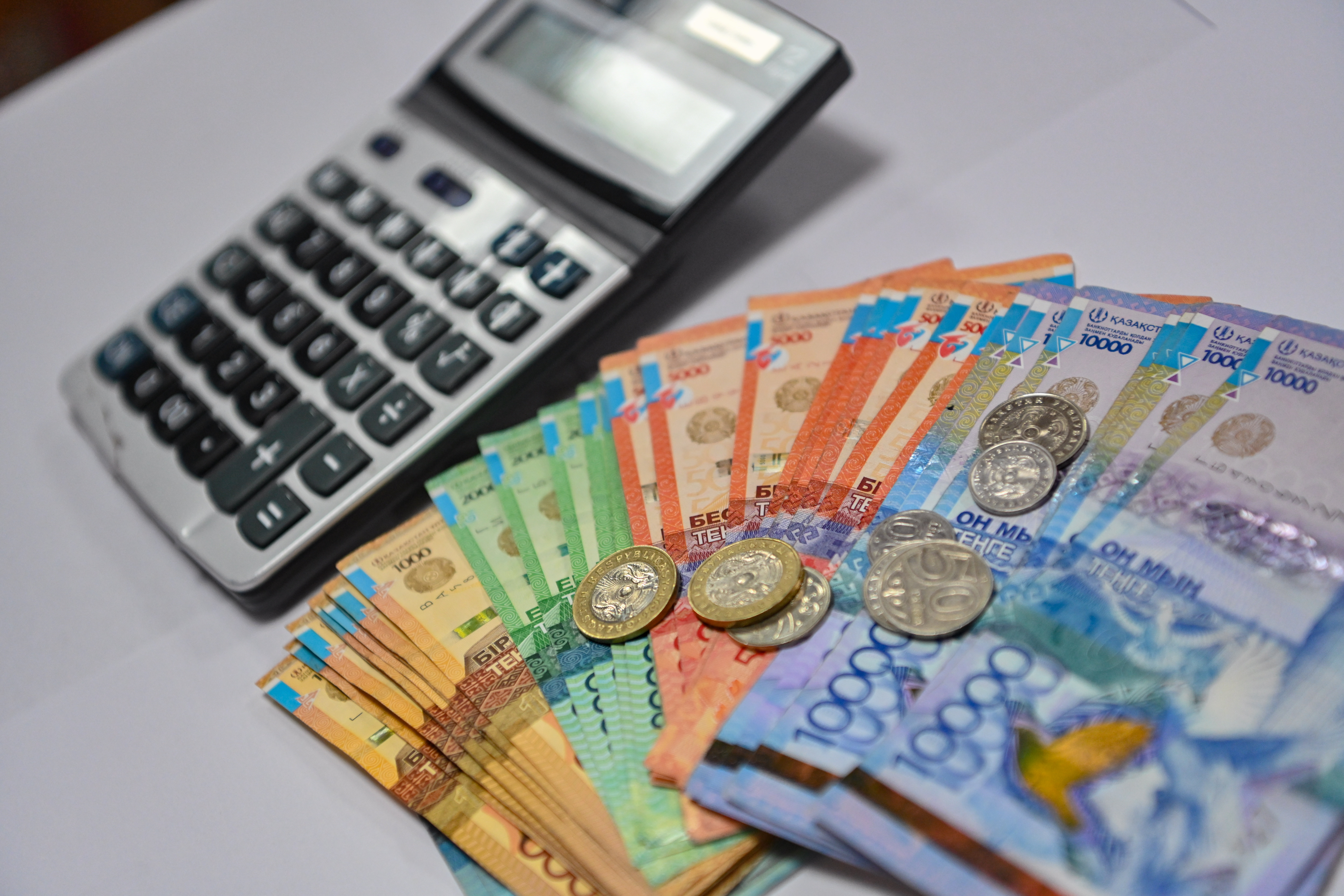 Жұмысынан айырылған 240,5 мың адамға алғаш рет төлем тағайындалды