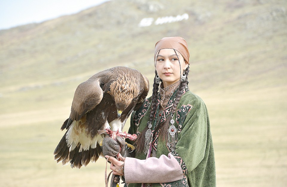 КСРО-дан жетілген порнофотосуреттер Қыз жігітті қалай сиқытты