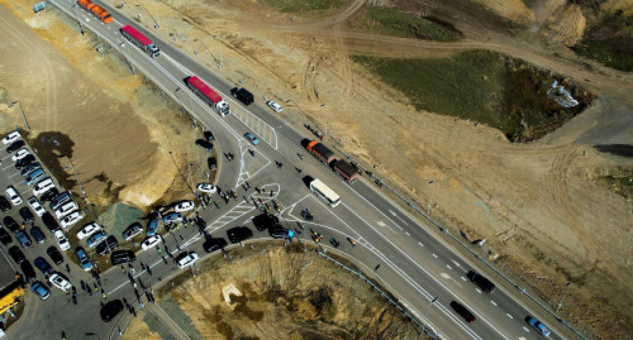 Орыстар туралы порно видео Лалагүл сөздері