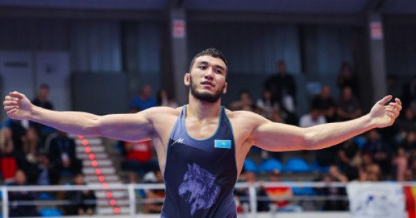 Әулие Валентин күні жалаңаш Наталья Рудовамен секс бейнелері