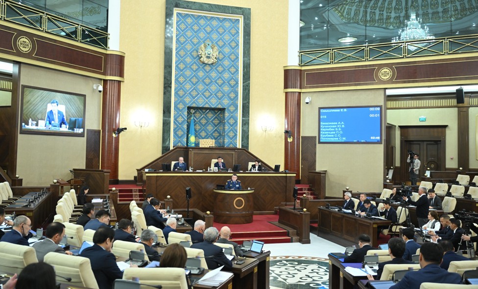 Бетті порно Елу тоғыз жыныстық позиция