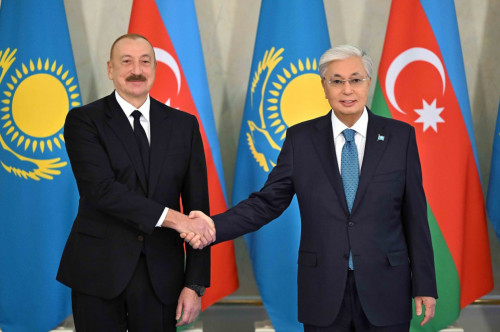 Саунаға секс видеоға шақырды