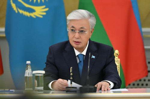 Қазақстан мен Әзербайжан президенттері брифинг өткізді