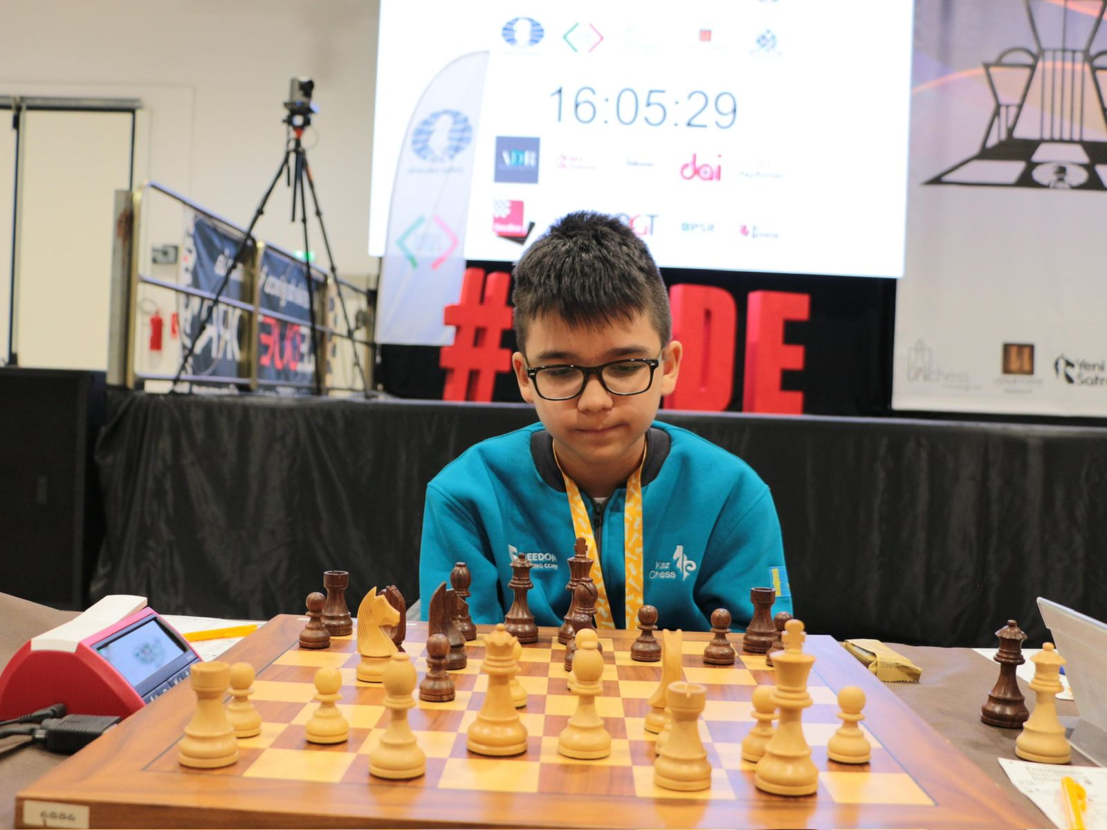 Қоржында –  үш жүлде