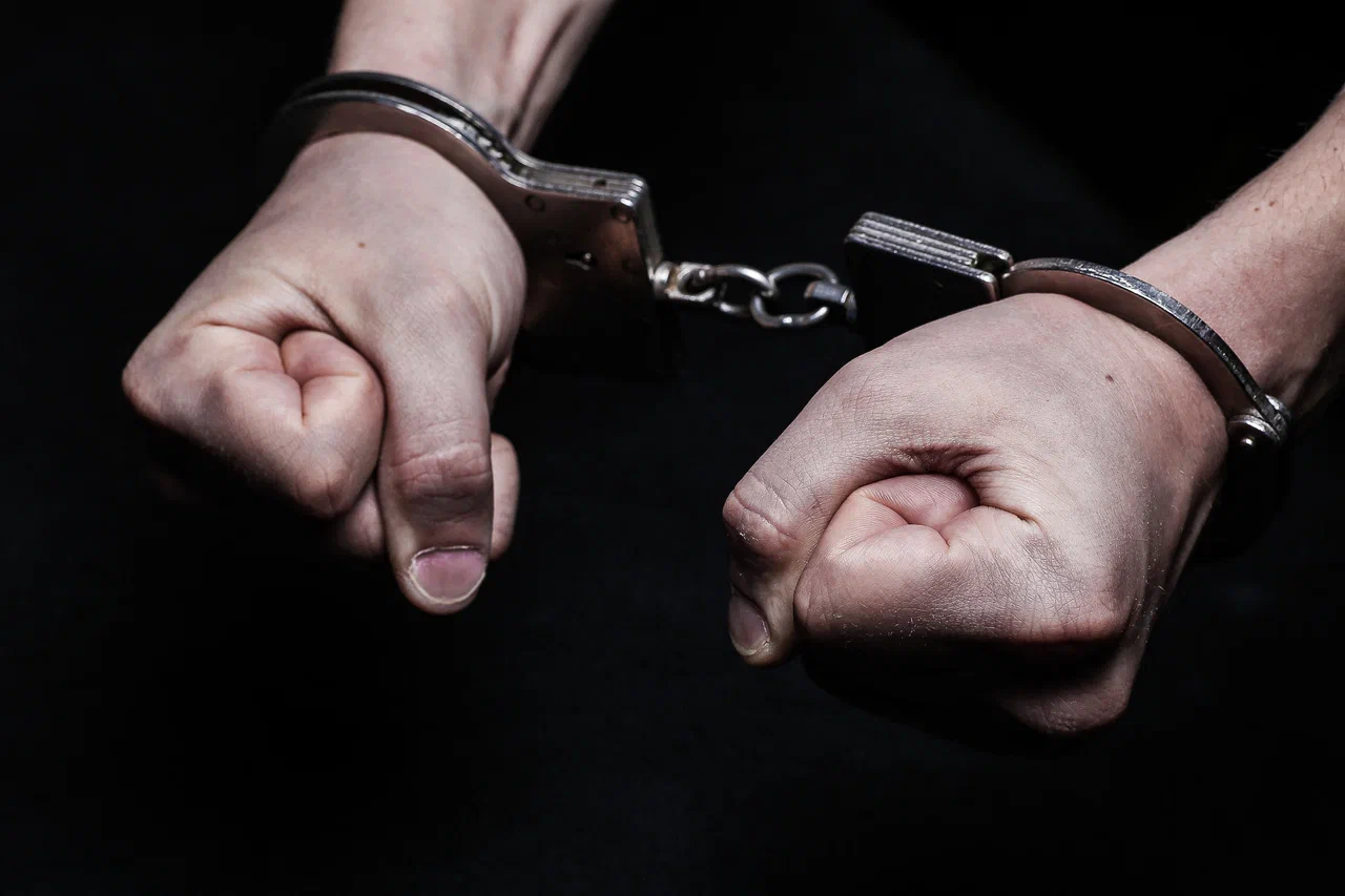 Жас кеуделі студенттердің қатысуымен порно секс бейнелерді қараңыз