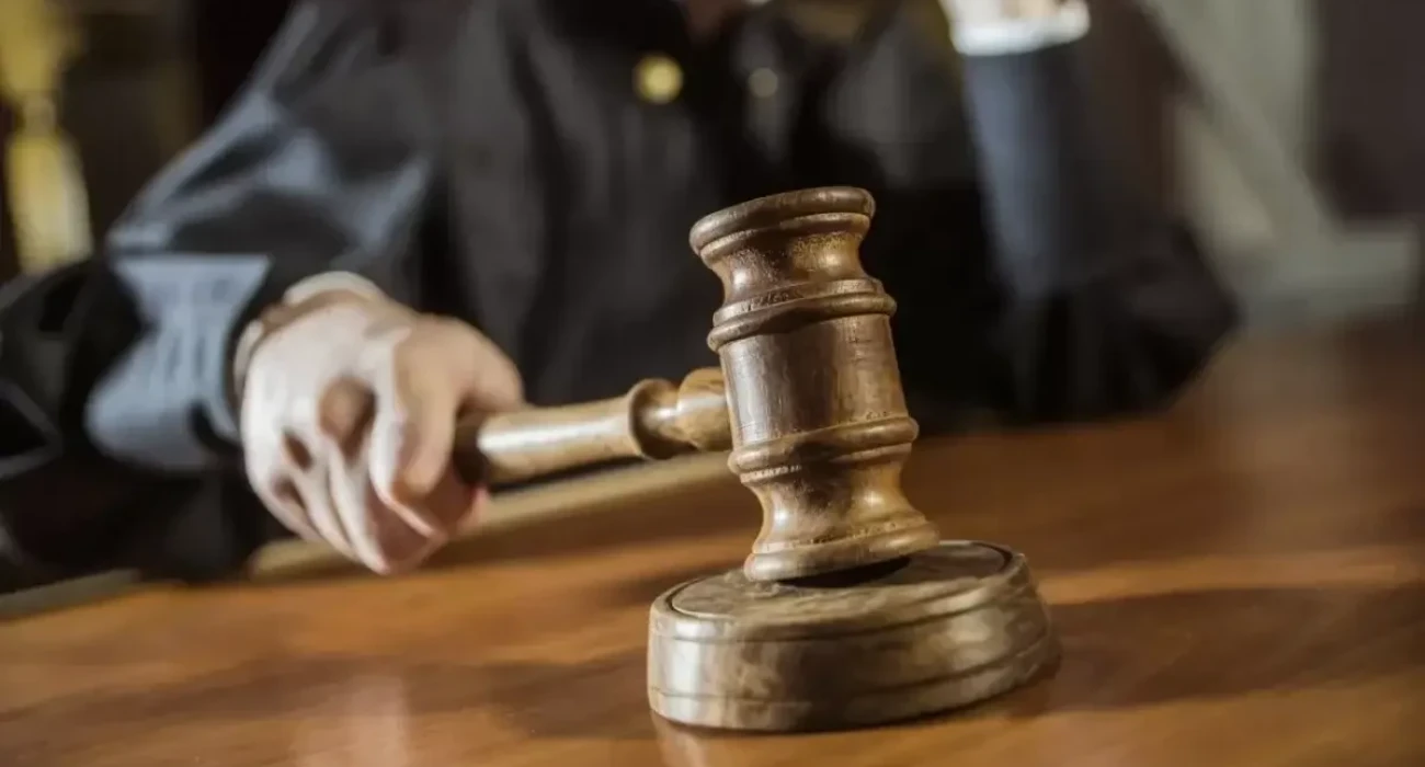 Лесбиянки ұрып жатыр