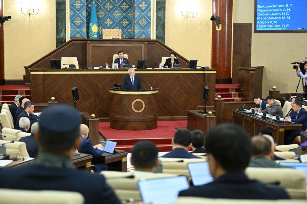 Үкімет 6,8 трлн теңгені әлеуметтік салаға бағыттайды. Мәжіліс үшжылдық бюджетті бекітті