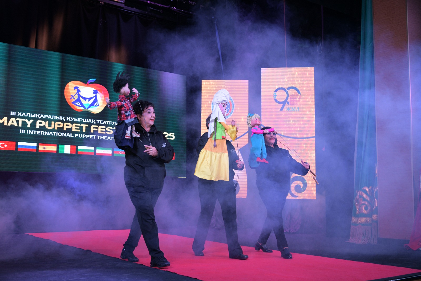 Магнитогорскіден келген жезөкше Юлия