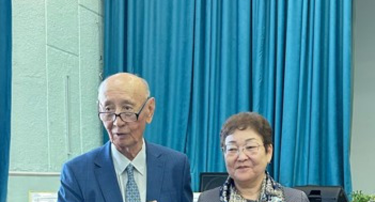 Аяқ Үйде жасалған секс машинасы