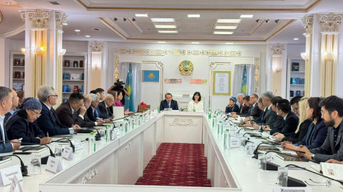 Жеті тілге аударылған «Ұрпаққа ұлағат» кітабының тұсаукесері өтті