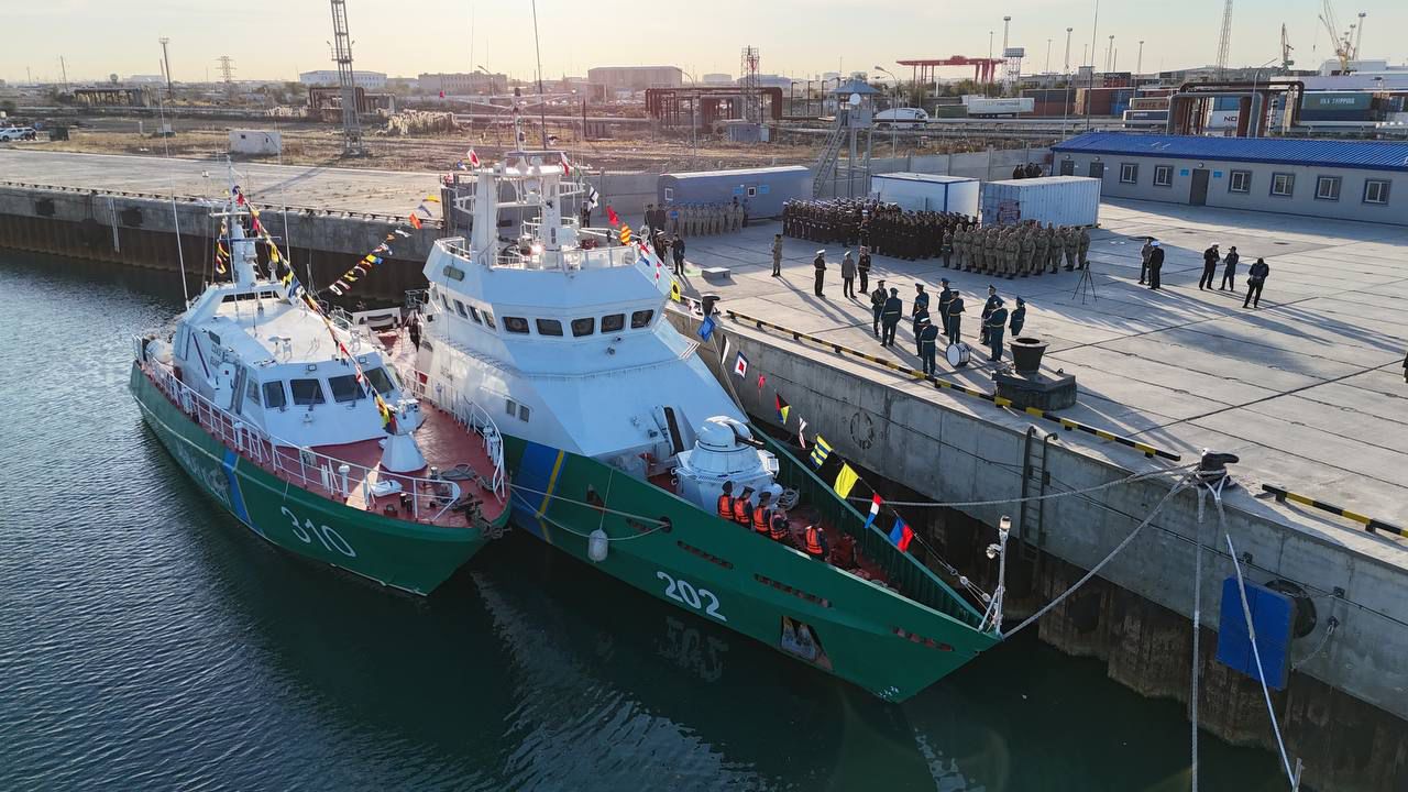 Мереке қарсаңында Каспий теңізіне жаңа кеме түсірілді