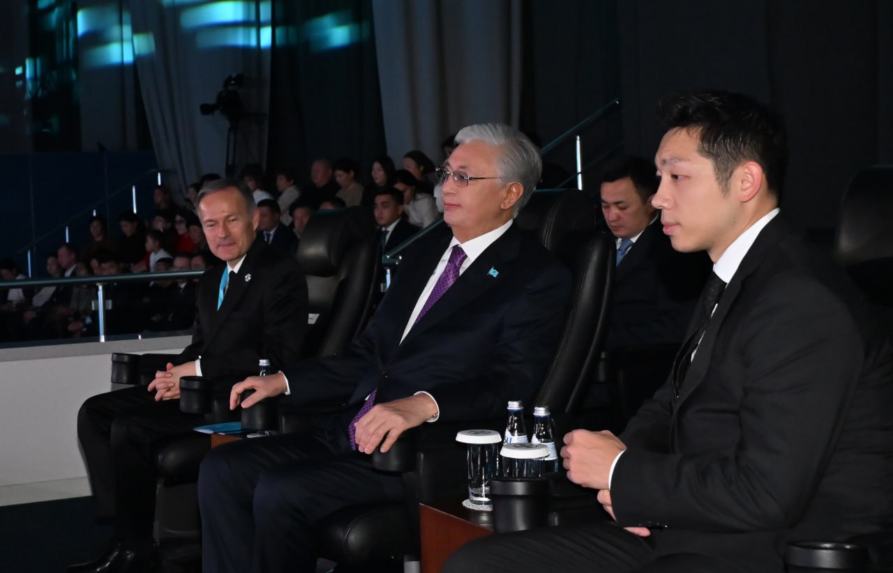 Мемлекет басшысы Үстел теннисінен Қазақстан Республикасы Президентінің ашық кубогына барды